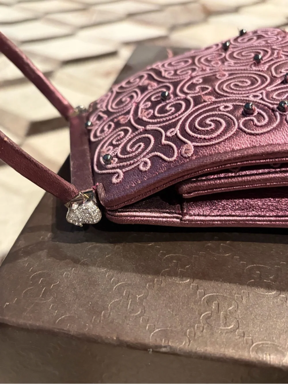 Judith Leiber vintage PetiteEmbellished Swirl Top-Handle Bag in Plum - Picture 6 of 8